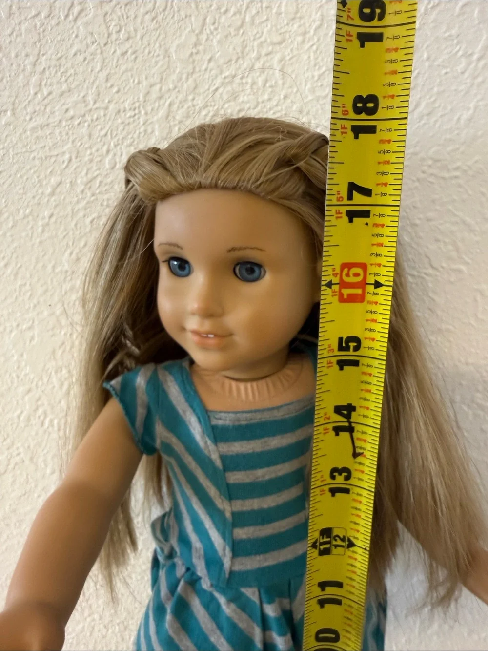 American Girl McKenna Brooks 18” Doll 2012 Girl of the Year w/ Original Outfit